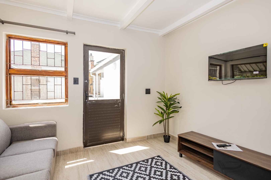 To Let 1 Bedroom Property for Rent in Oakdale Western Cape
